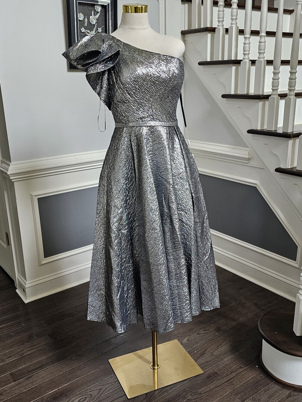 Mac Duggal NWT Silver Metallic One Shoulder Bow Midi Dress Size